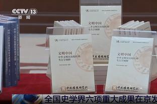 沃恩：很高兴我们今天有比赛 可以好好打球 不用想交易截止日了